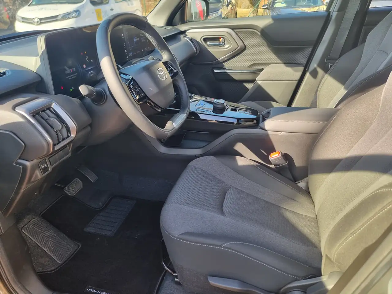 Toyota Urban 13